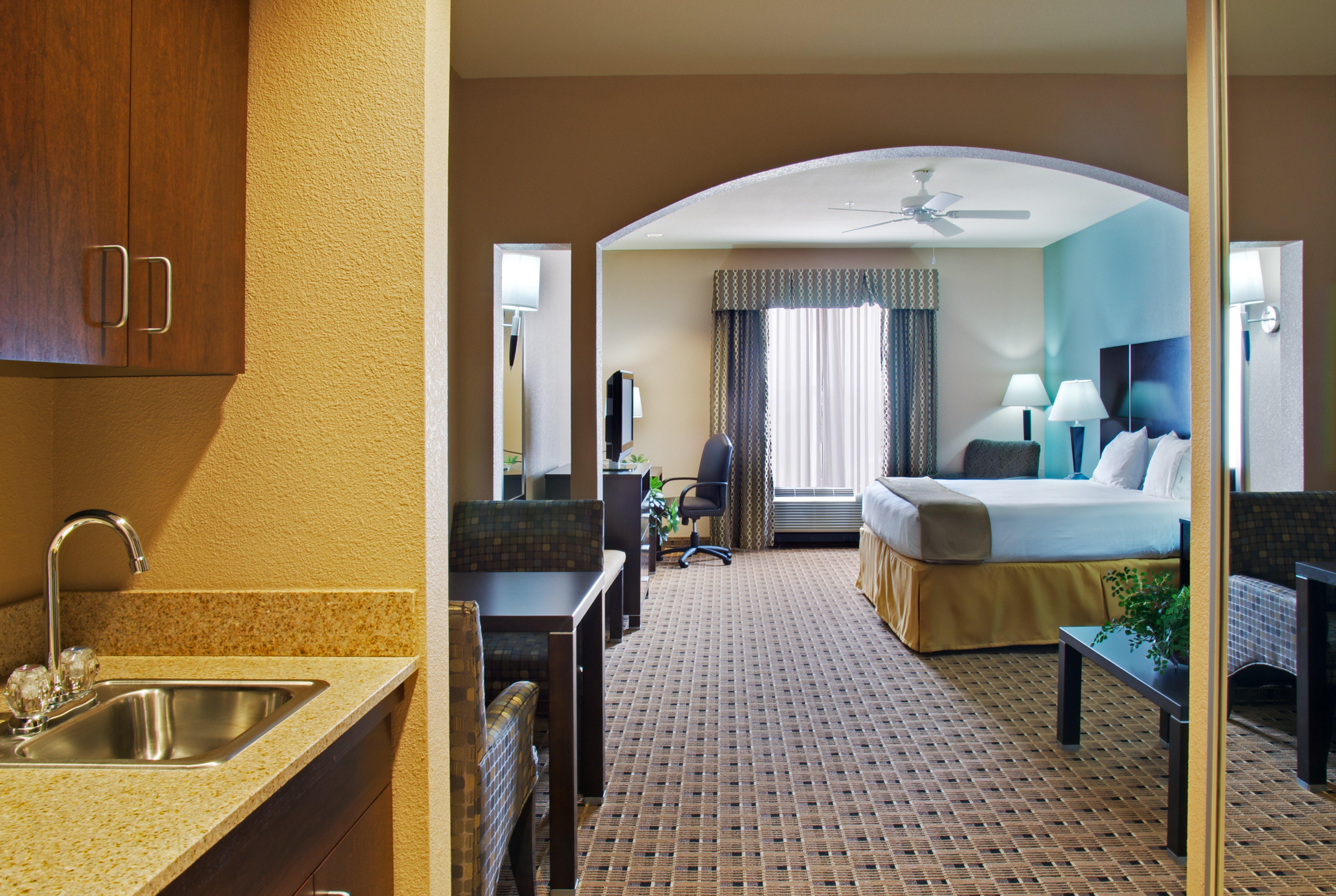 Holiday Inn Express Hotel & Suites Houston Energy Corridor - West Oaks By Ihg Экстерьер фото